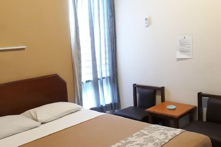 Room 9 of 24