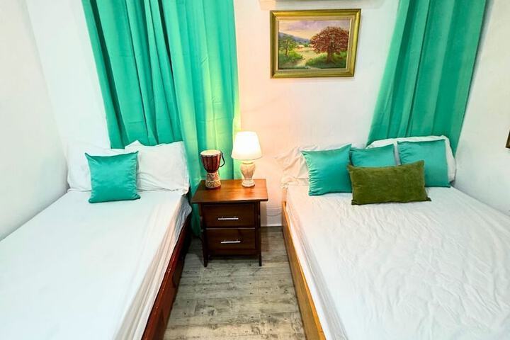 Room 34 of 150