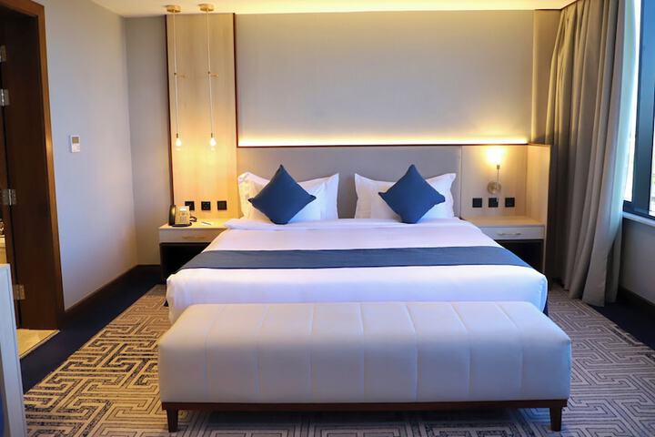 Room 22 of 82