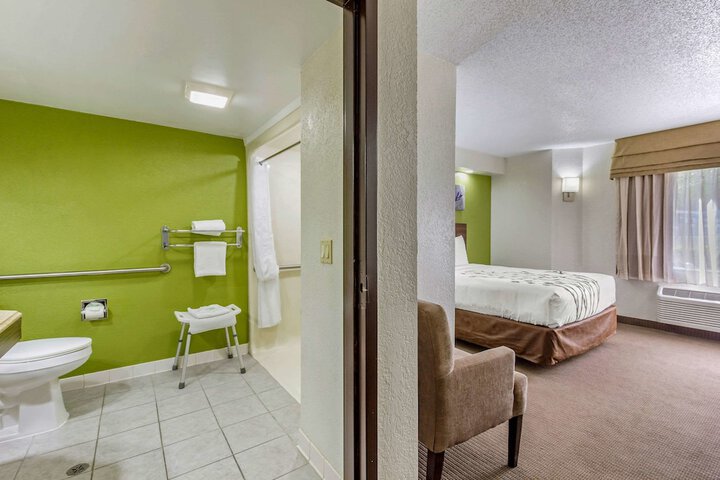 2 Double Beds (3 of 19)
