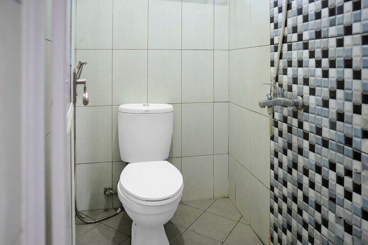 Room 14 of 19