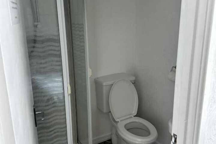 Room 12 of 20