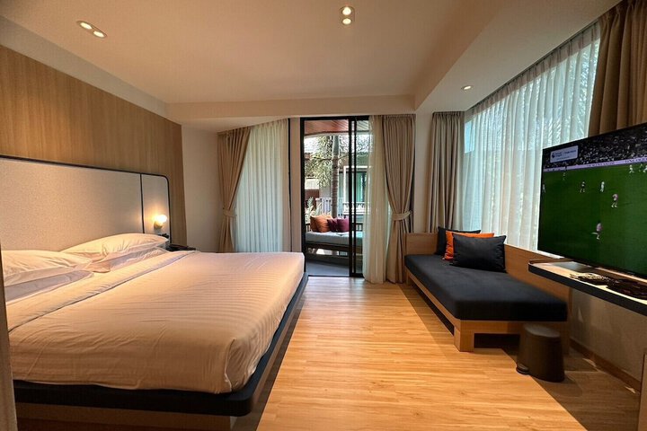 Room 18 of 38