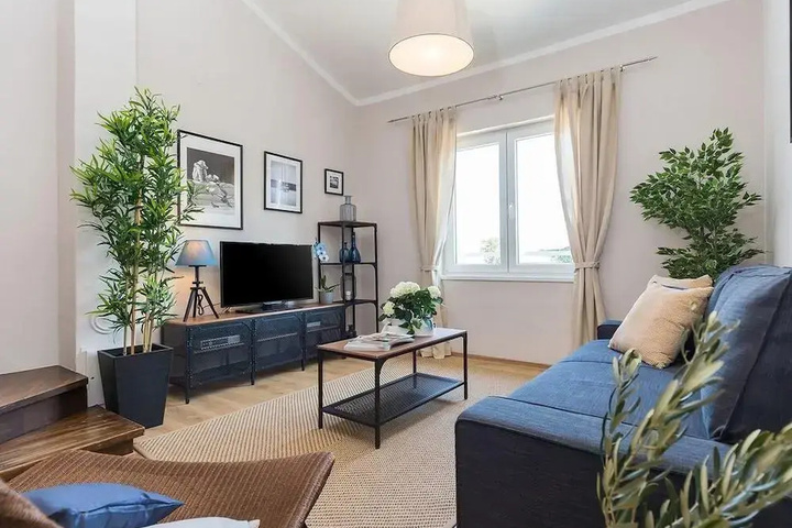 Lory in the Center of Porec 1 Br Apts
