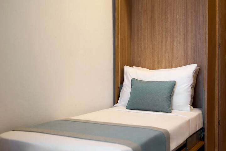Room 40 of 107
