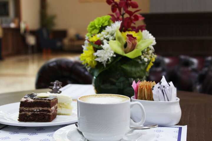 Breakfast/Coffee Service 12 of 21