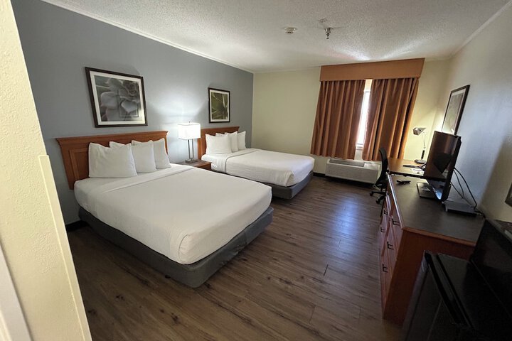 Deluxe 2 Double Beds (10 of 13)