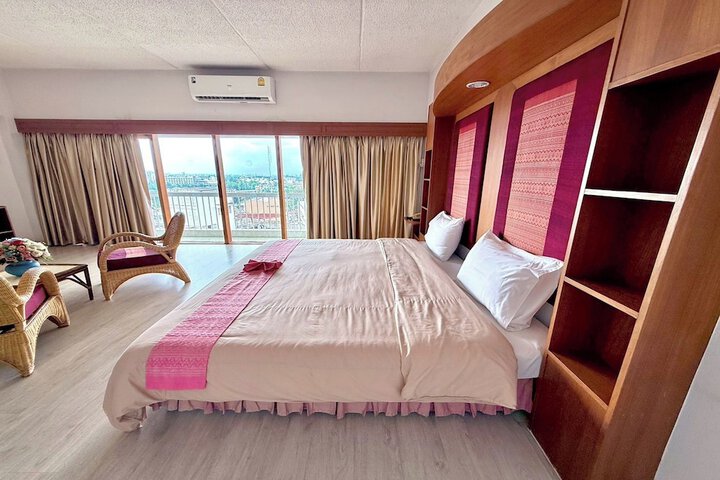 Room 27 of 130