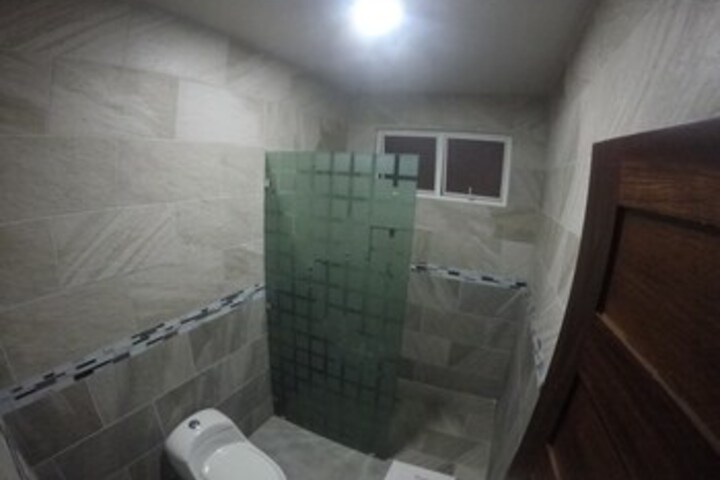 Room 8 of 78