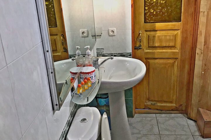 Room 18 of 30