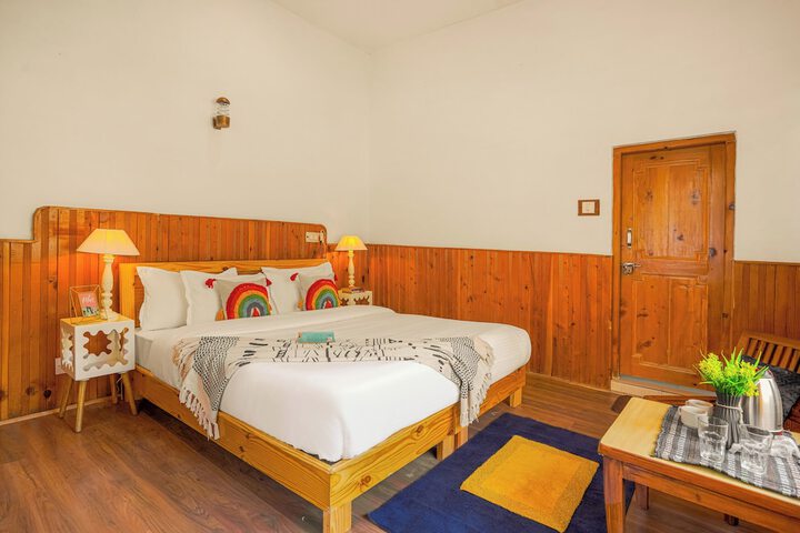 Room 2 of 39