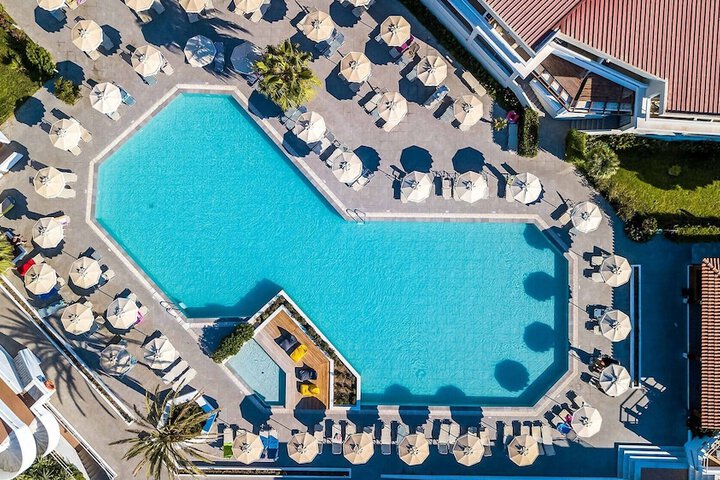 Niriides Hotel