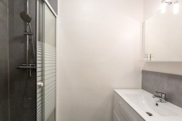 Room 7 of 51