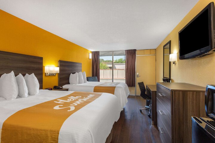 Superior 2 Double Beds (5 of 6)