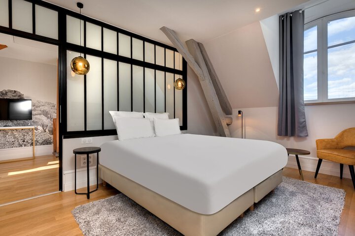 Room 15 of 69