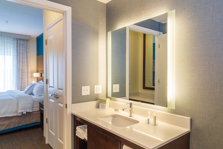 Bathroom sink