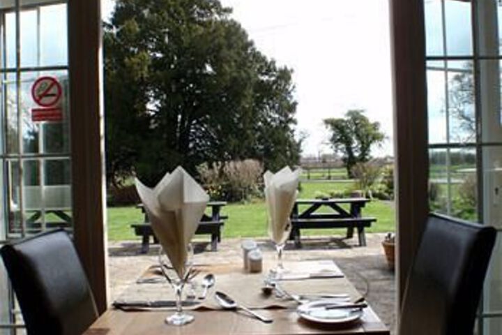 Dining 59 of 61