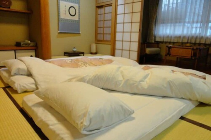 Room 8 of 44