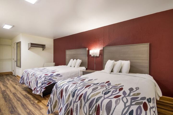 Room 7 of 34