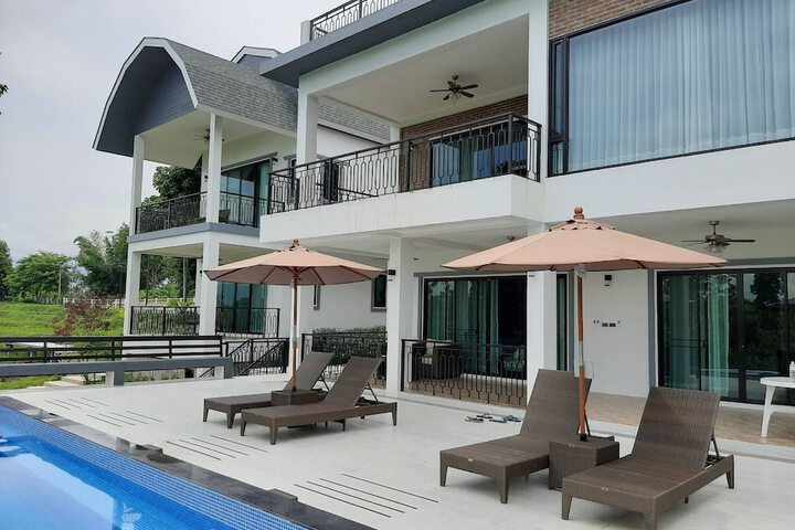 Terrace/Patio 93 of 172