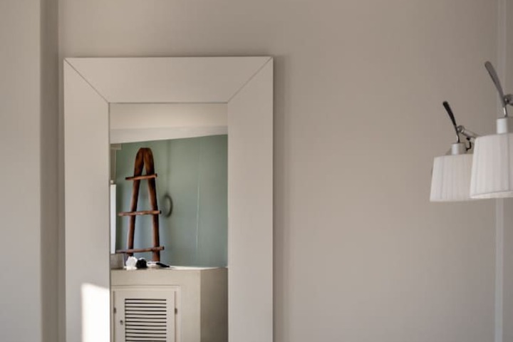Room 16 of 181