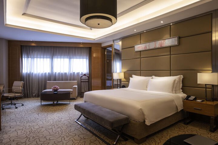Room 28 of 110