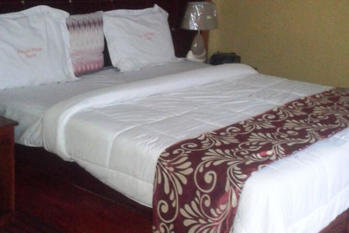 Room 10 of 35