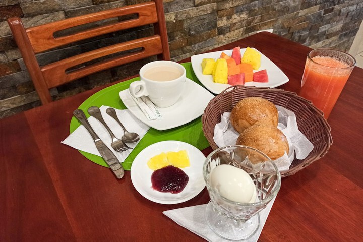 Breakfast/Coffee Service 19 of 21