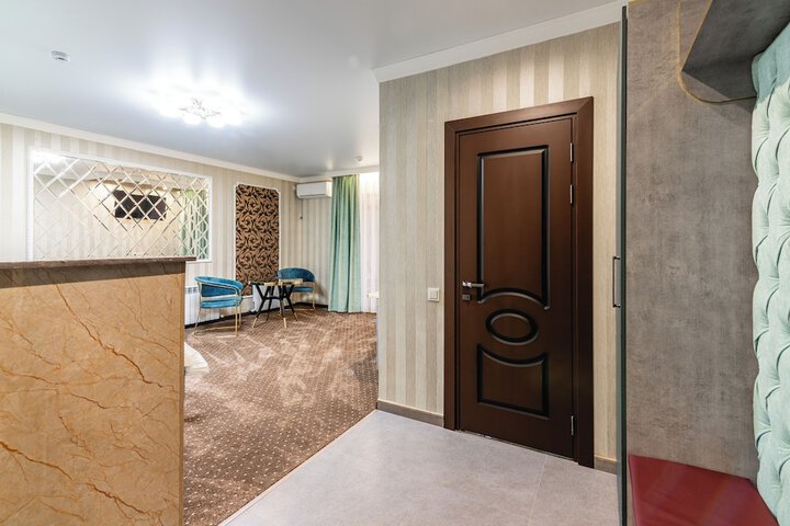 Room 18 of 84