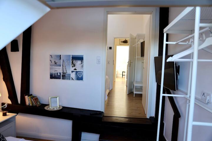 Room 63 of 238