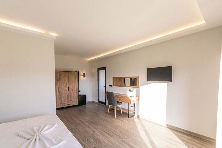 Room 10 of 46