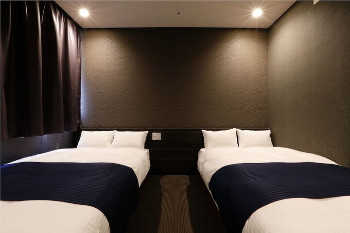 Room 20 of 122