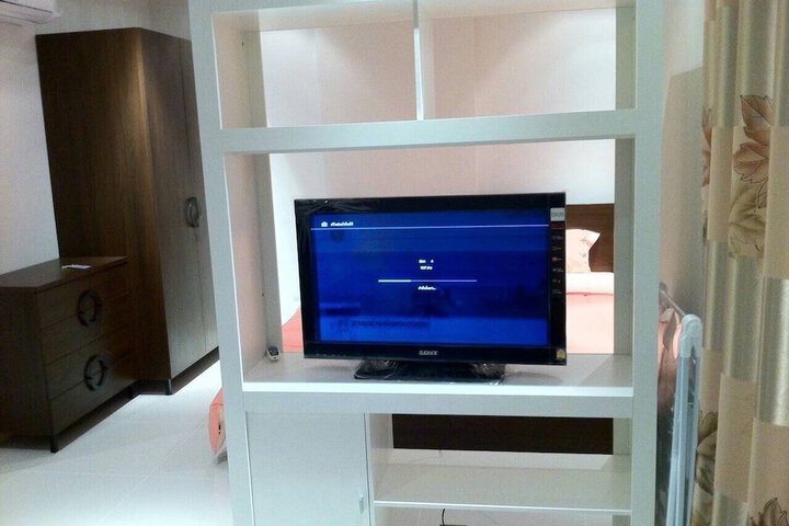 Room 9 of 25
