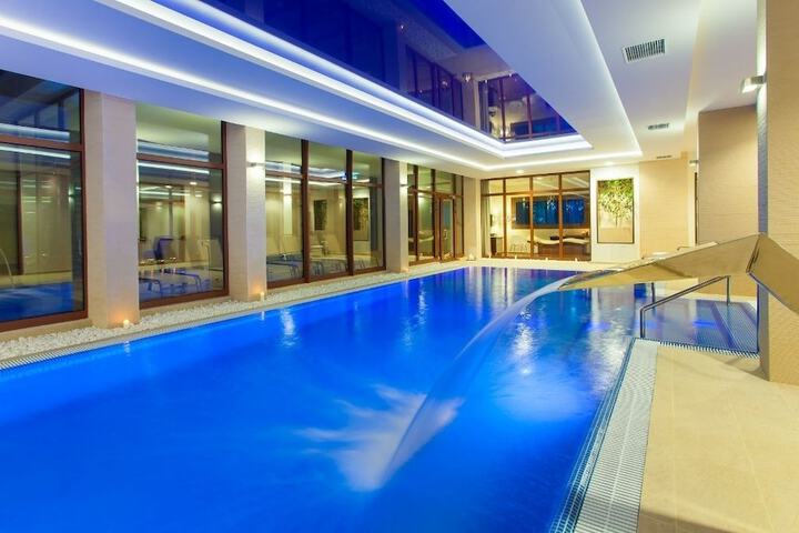 Pool 15 of 54