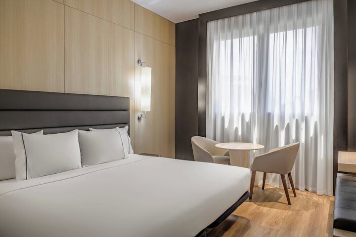 Room 14 of 75
