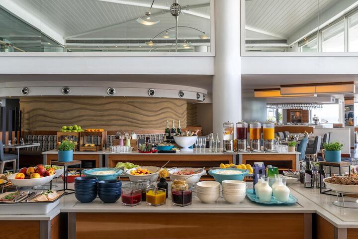 Breakfast/Coffee Service 135 of 229