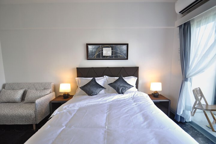 Room 15 of 94