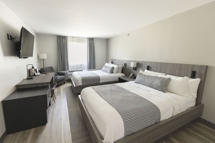 Standard Room, King or Two Doubles (14 of 14)