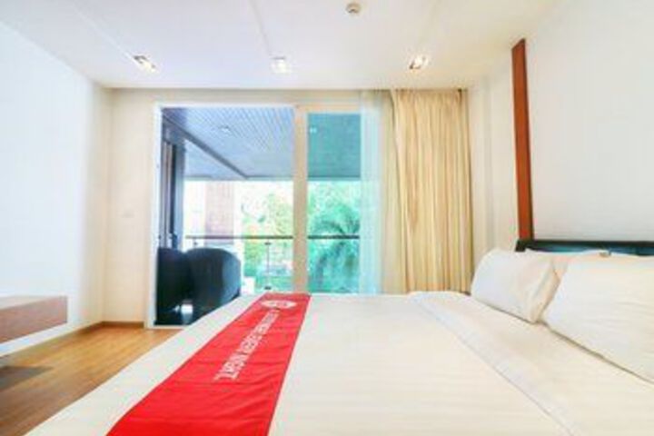 Room 8 of 31