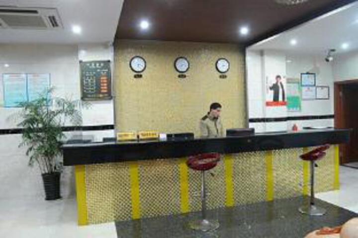 OYO cixi jiayi hotel