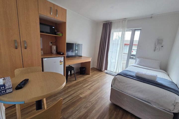 Room 34 of 67
