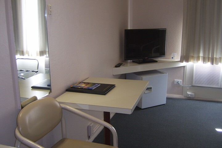 Room 15 of 87