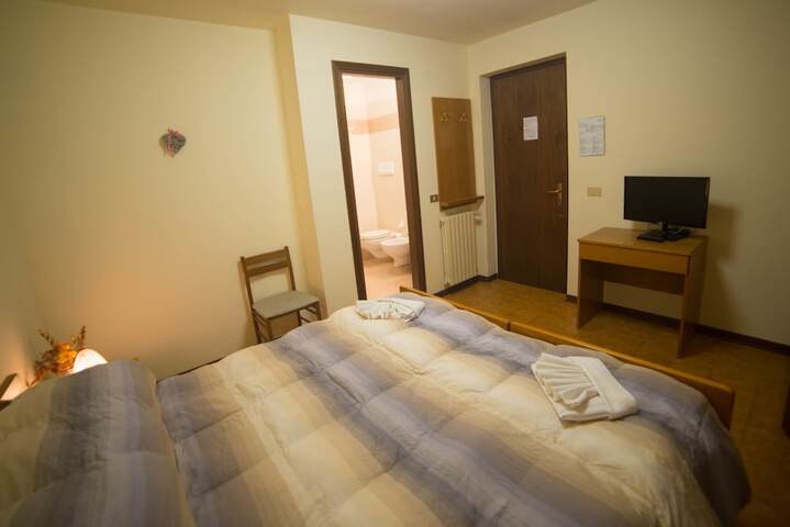 Room 13 of 54