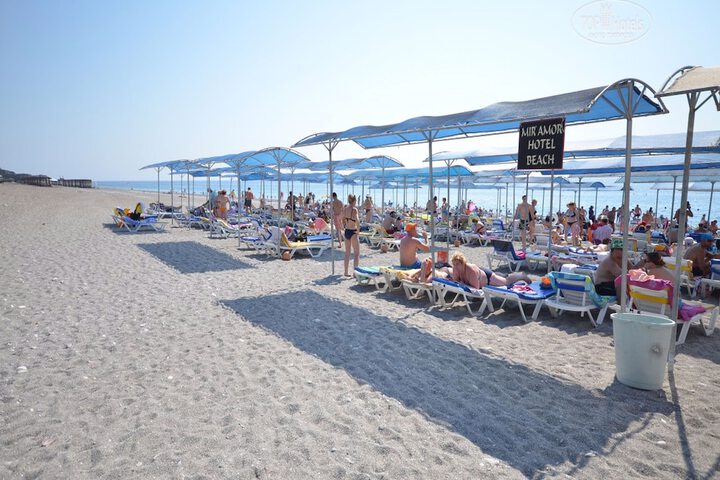 Beach 22 of 27