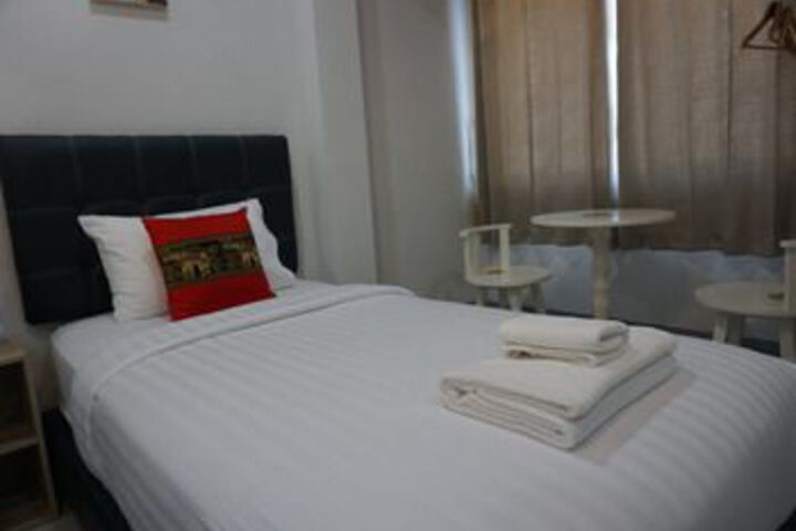 Room 19 of 27