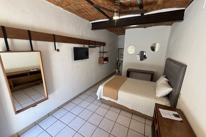 Room 2 of 26