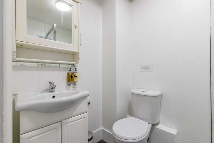 Room 20 of 29