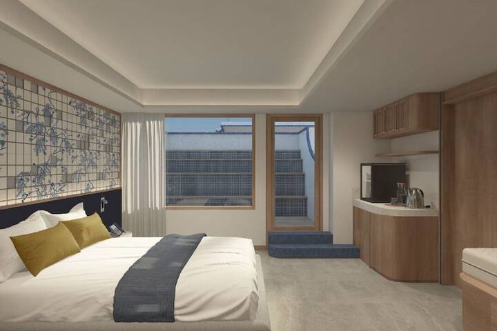 Room 8 of 32