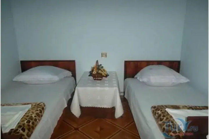 Room 5 of 22