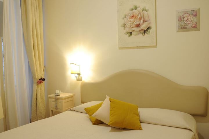 Room 7 of 23